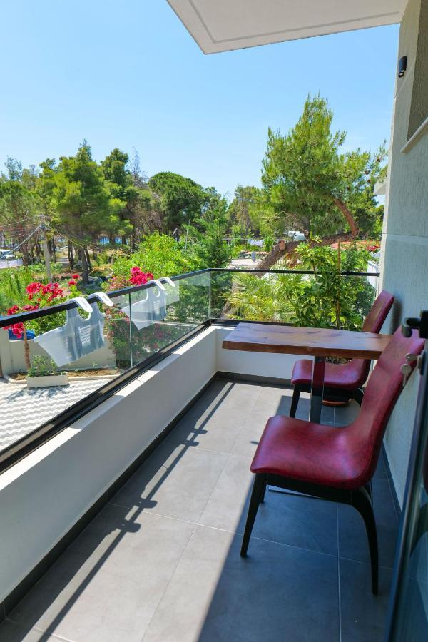 Vila Celaj Hotel Vlore Exterior photo